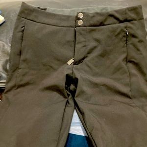 Gently used Free Country stretch ski pants. Black/size Medium